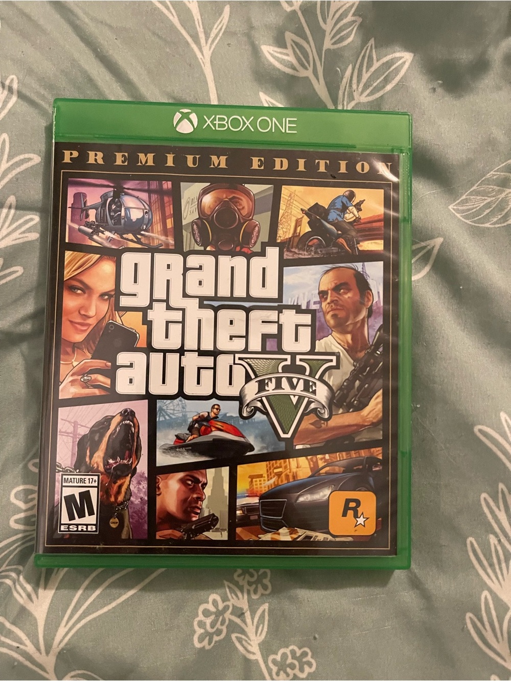 Xbox One Grand Theft Auto V - Premium Edition (Green)